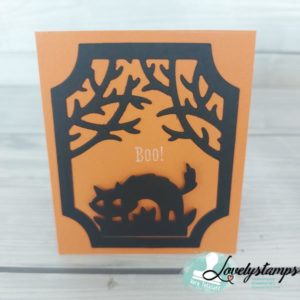Halloween Minikarte mit Katze und Bäumen